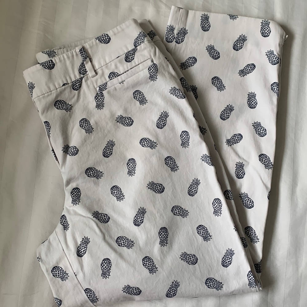 Talbots white pineapple patterned stretch cotton straight cut cropped pants EUC